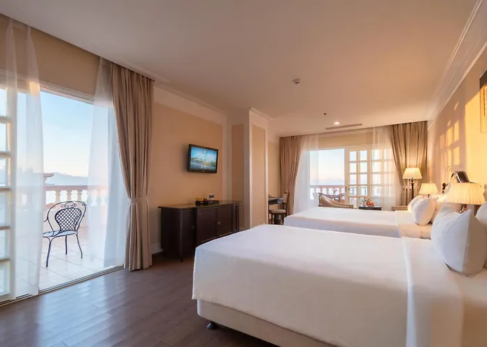 Sunrise Nha Trang Beach Hotel & Spa