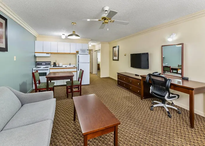 Quality Inn & Suites High Level