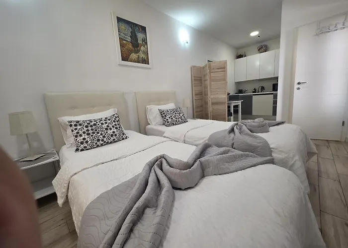 Apartments And Rooms Villa Lina