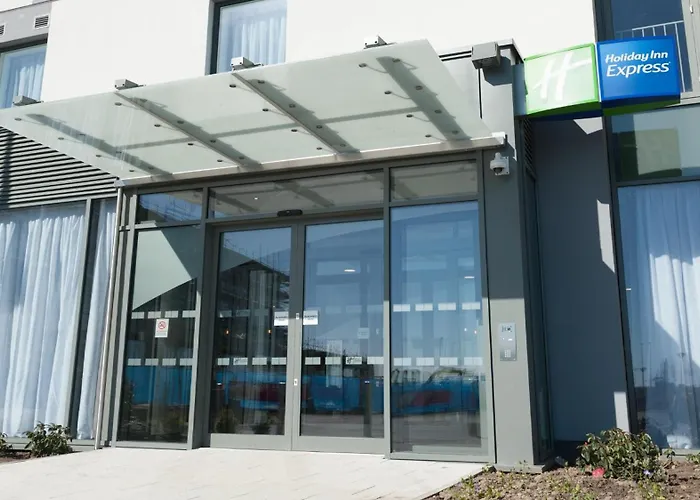 Holiday Inn Express Aberdeen Airport By Ihg