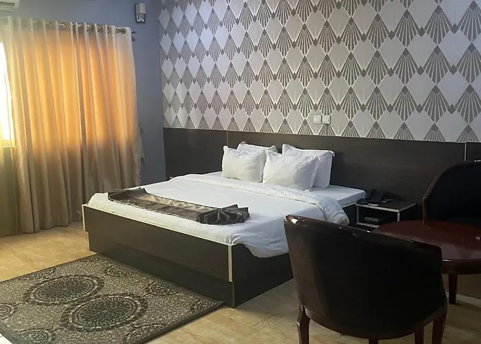 Fawzy Hotel