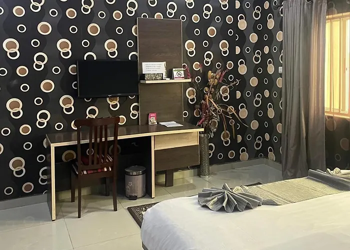 Fawzy Hotel