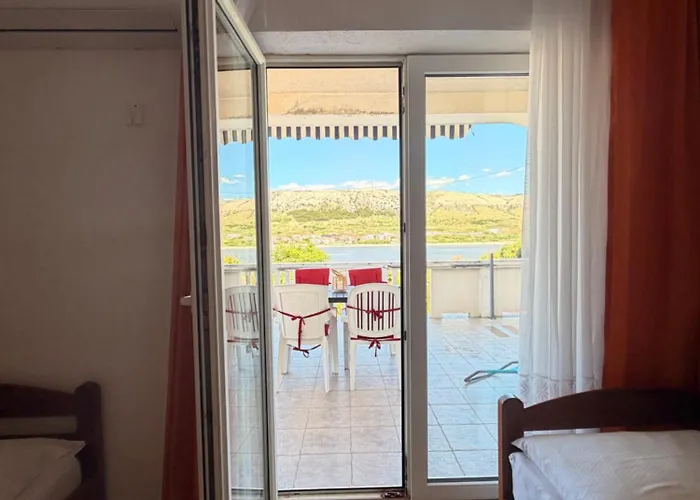 Apartments Toro Pag