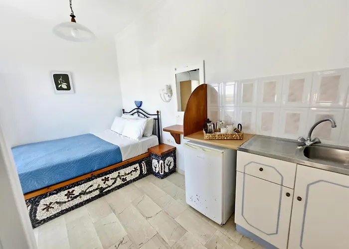 Stavros Beachfront Domes By Booking Kottas