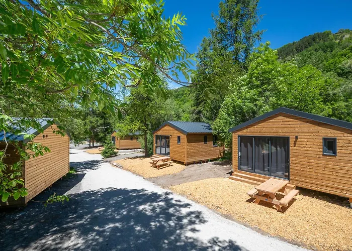 Hotel Et Camping O2 Orcieres Outdoor Area