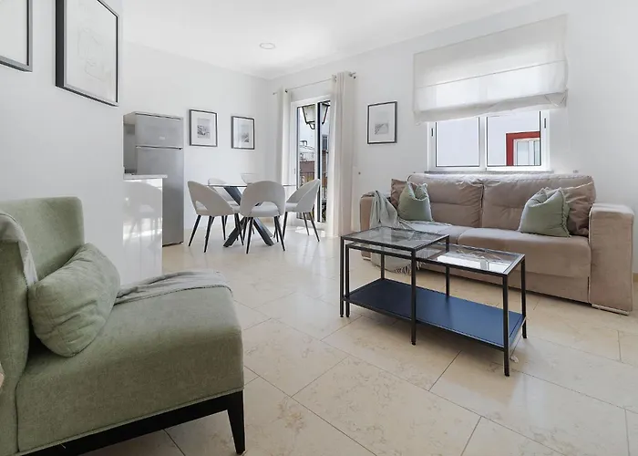 Casa Sunset - Beautiful Apartments In The Centre Of Alvor With Roof Terrace