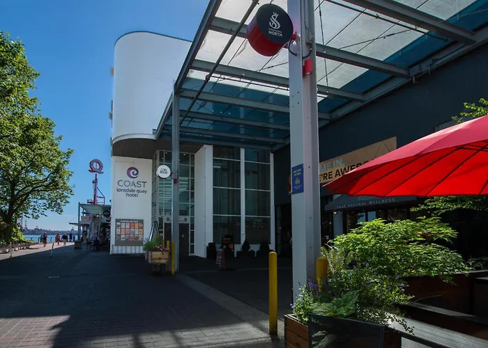 Coast Lonsdale Quay Hotel