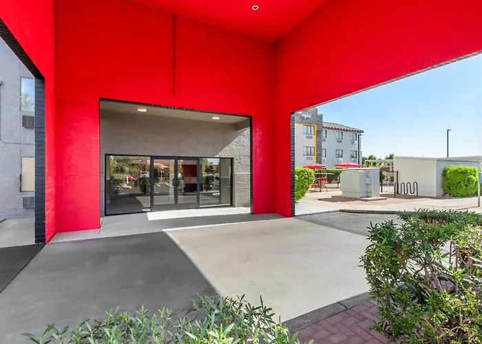 Super 8 By Wyndham Mesa Gilbert