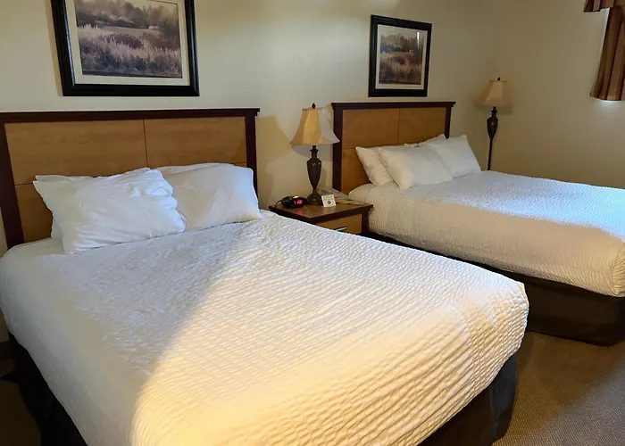 Park West Inn