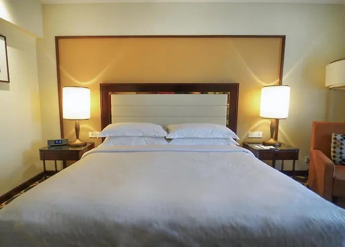 Sheraton Grand Pune Bund Garden Hotel