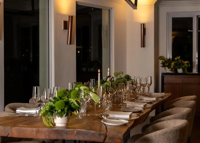 Four Seasons Hotel The Westcliff