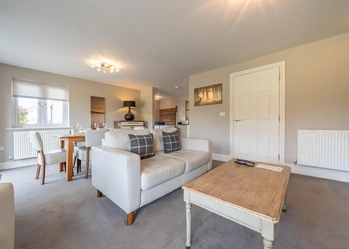 Golf Apartment @ Carus Green