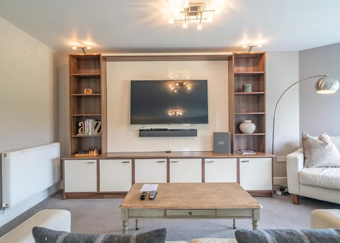 Golf Apartment @ Carus Green