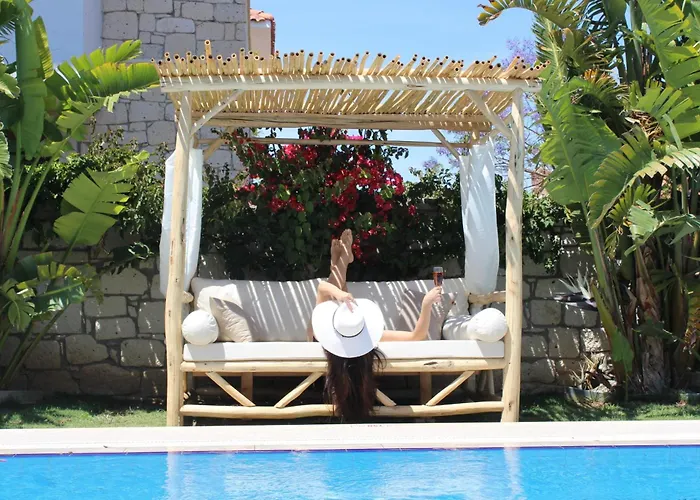 Cemal Alacati Butik Hotel