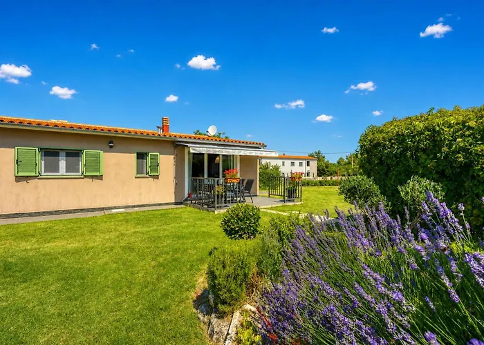 Family Friendly House Kacana - Garden & Bbq - Happy Rentals