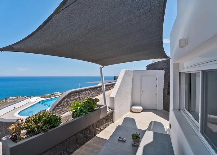 Topos Exclusive Santorini