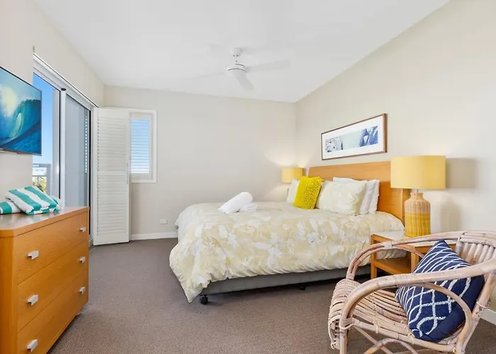 Salt Beach Apartments Hosted By Holiday Management Co