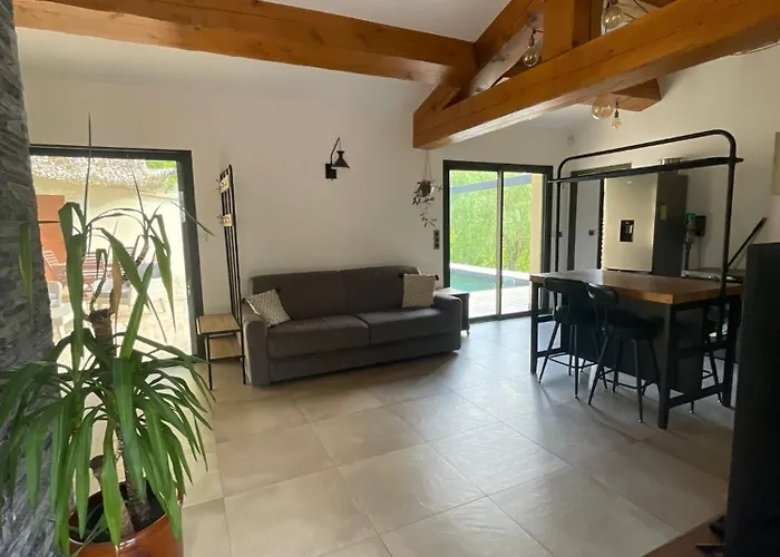 Un Petit Coin De Bali Avec Spa Et Piscine Prives