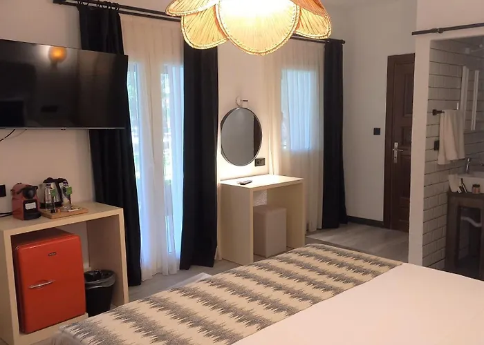 Dolce Vita Luxury Bungalows