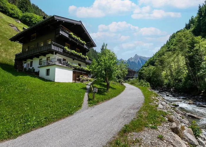 Chalet In Tirol By Zillertal Ski Slopes
