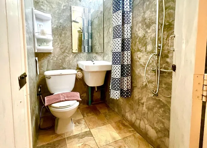 Udee Cozy Hotel