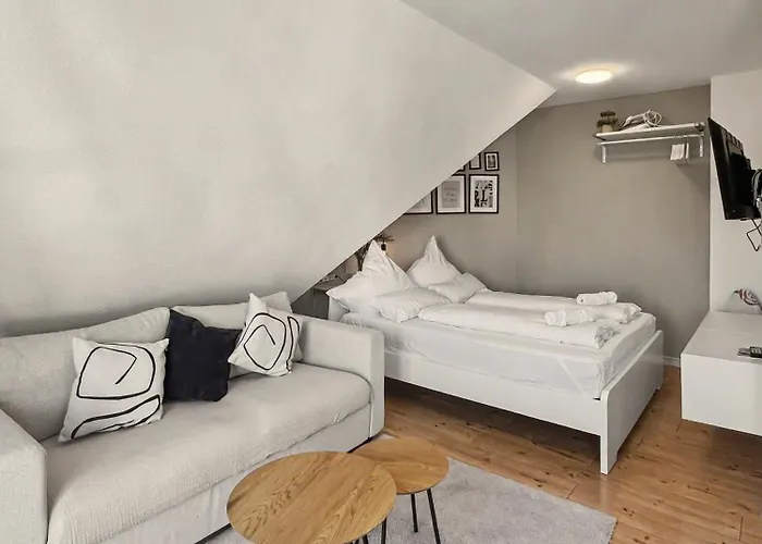 Nami - Robin - Helle Apartments Mitten In Der Stadt