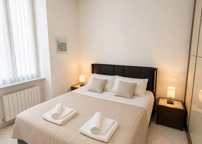 Casa Deluxe -50M Dal Mare-