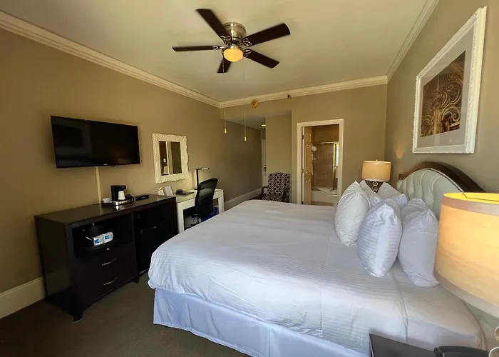 Kensington Park Hotel