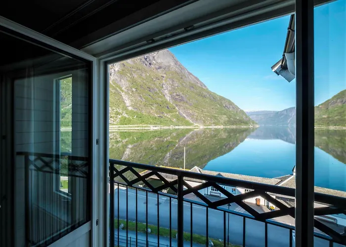 Voringfoss Hotel