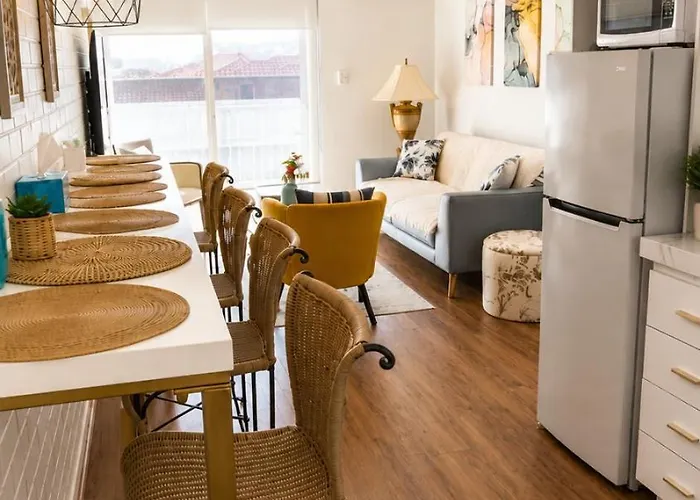 Modern Unit Near Cbd & Beach, Free Parking