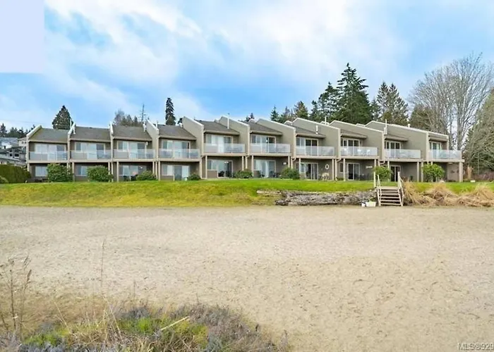 Oceanfront Studio With Loft - Amazing Views!
