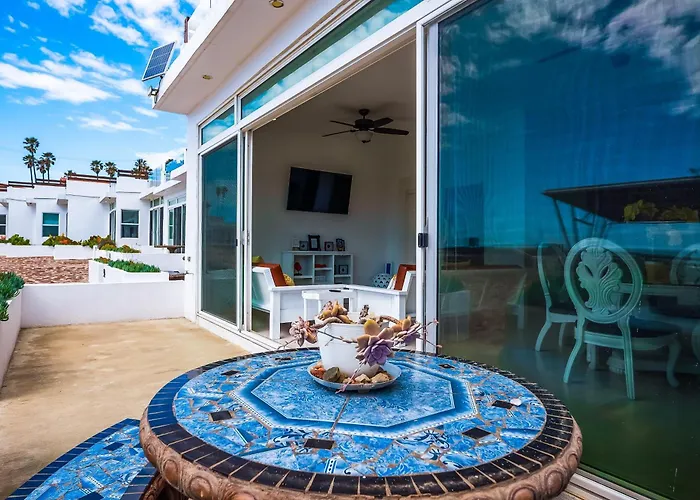 Bright Dog-Friendly Villa With Beach Views, Private Patio, Outdoor Pool, Kitchen