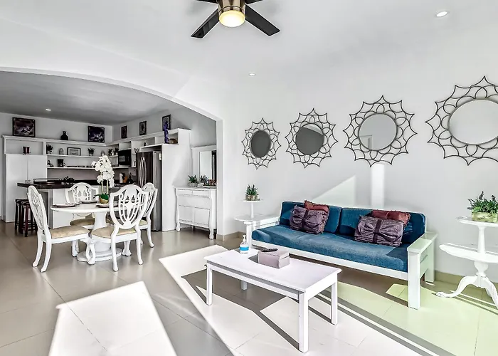 Dog-Friendly Oceanfront Villa With Rooftop Patio, Pool Access, & Kitchen