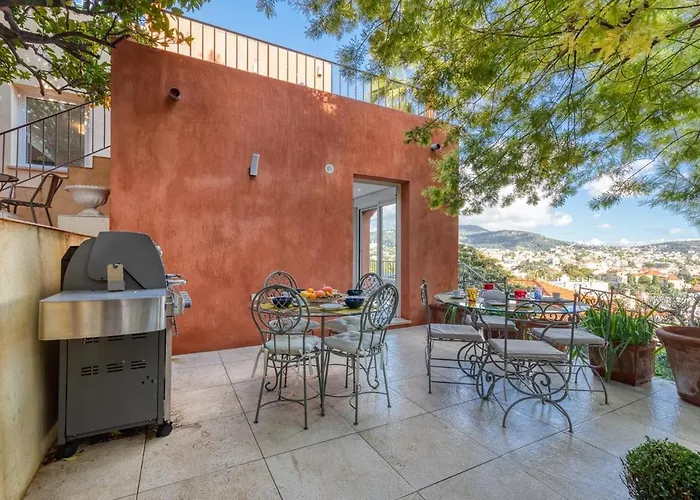 Villa Sur Les Hauteurs De Nice, Proche Centre