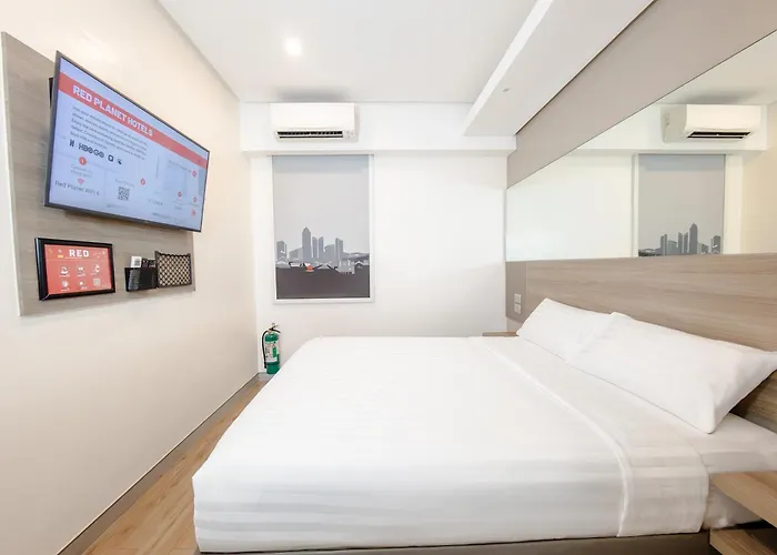 Red Planet Bgc The Fort