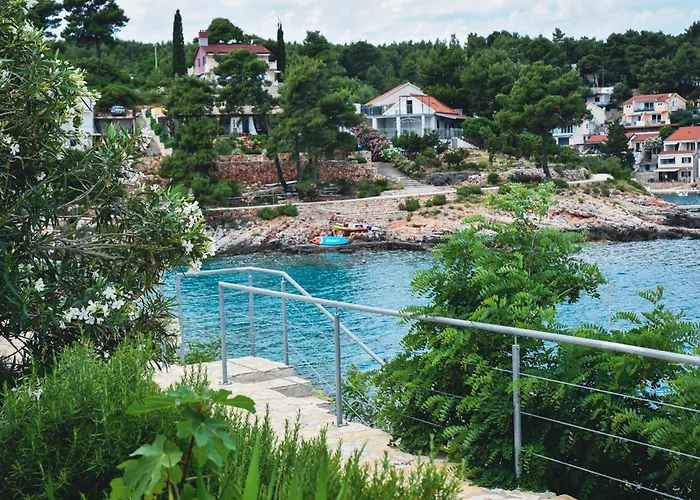 Hvar Beach Vacation