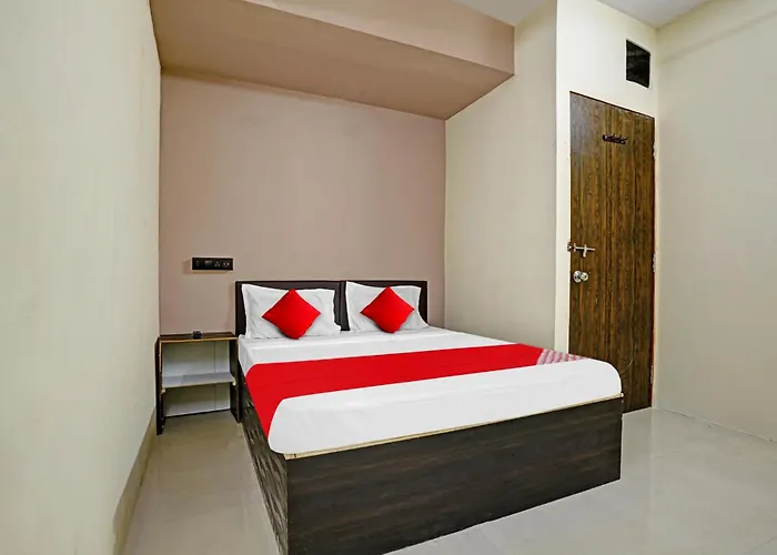 Oyo Flagship 81234 Hotel Velvet Rooms