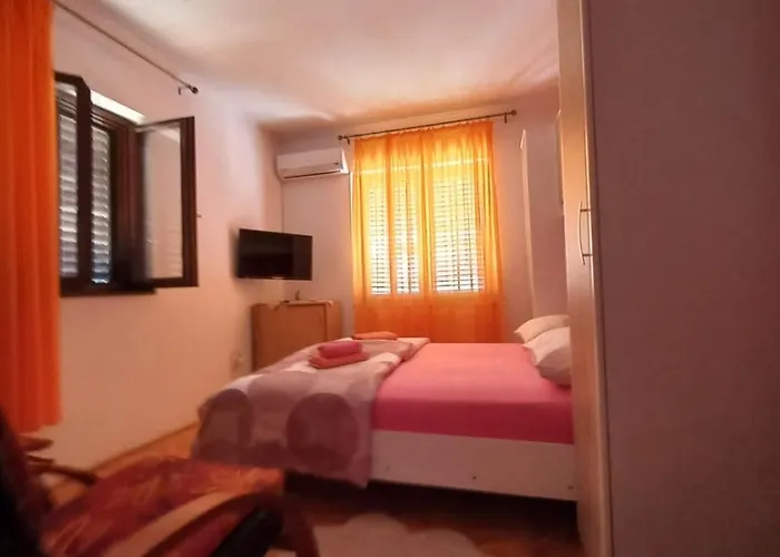 Apartment Maya