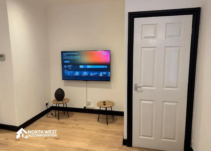 Fully Furnished 3 Bedroom House In Preston With Free Street Parking And Wifi Ideal For Contractors And Families By North West Accommodation