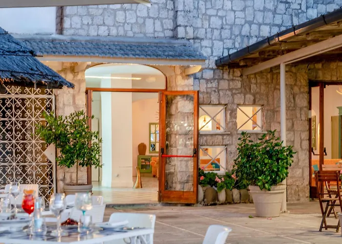 Hotel Baia Di Puolo