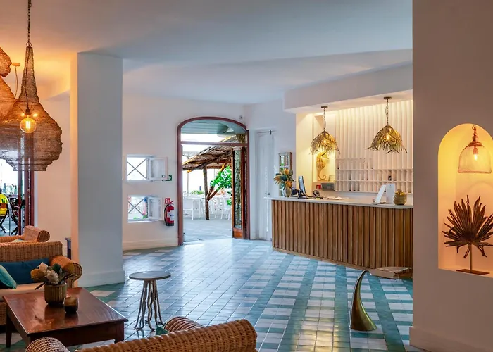 Hotel Baia Di Puolo