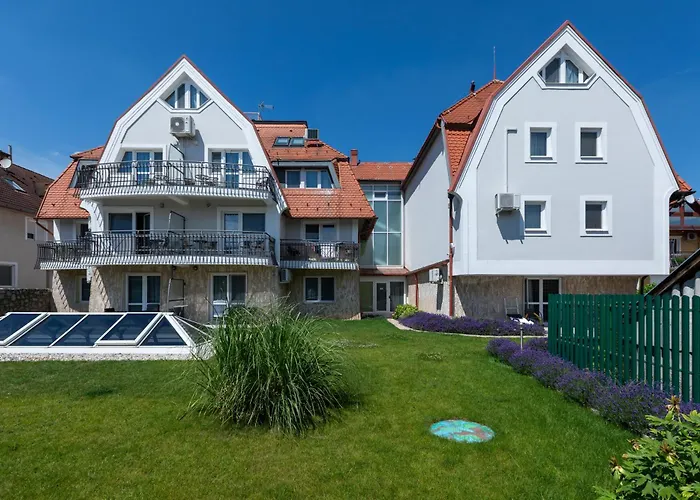 Holiday Club Apartman Hotel