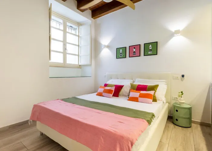 Martini Castello Boutique Apartments - Historic Center & Lift