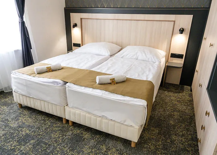 Hotel Garzon Plaza