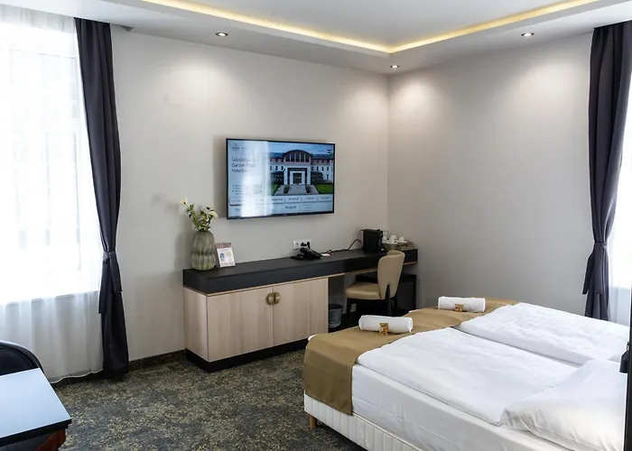 Hotel Garzon Plaza