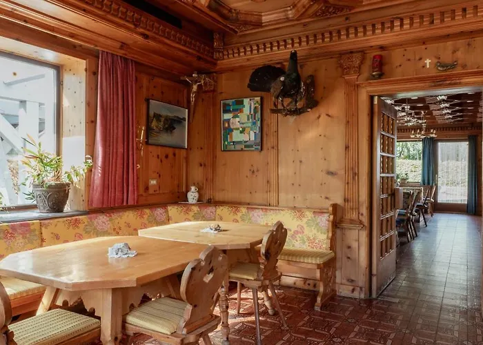 Hotel Tiroler Adler