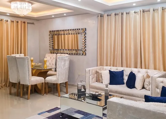 Spacious House In Santo Domingo Este With Garden