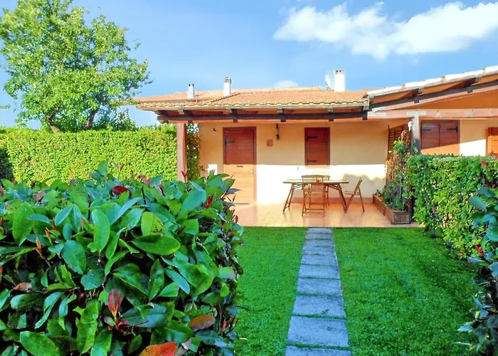 Comfortable House In Pescia Romana
