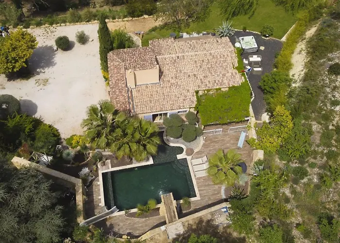 Villa Raffinee Avec Piscine A Aubagne - Jacuzzi Inclus