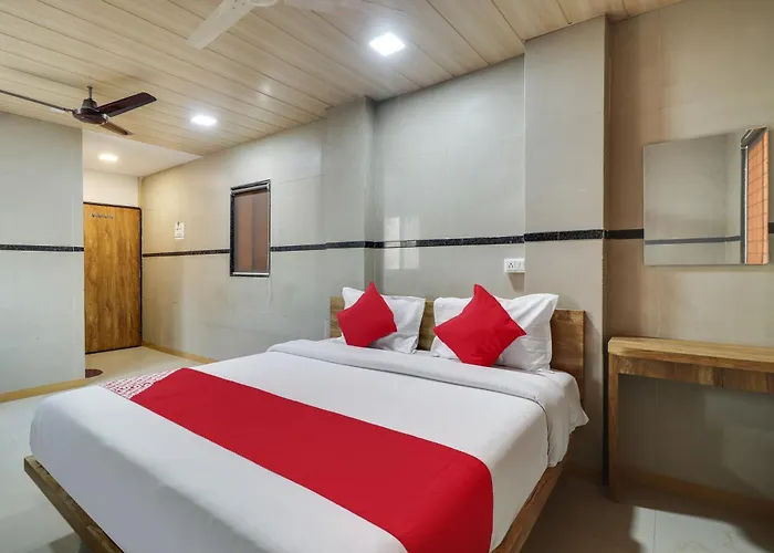 Hotel O Sri Lodge